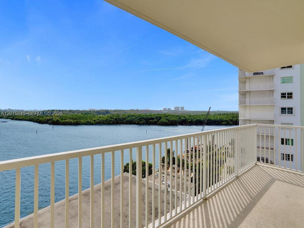 ARLEN HOUSE CONDO - Residential