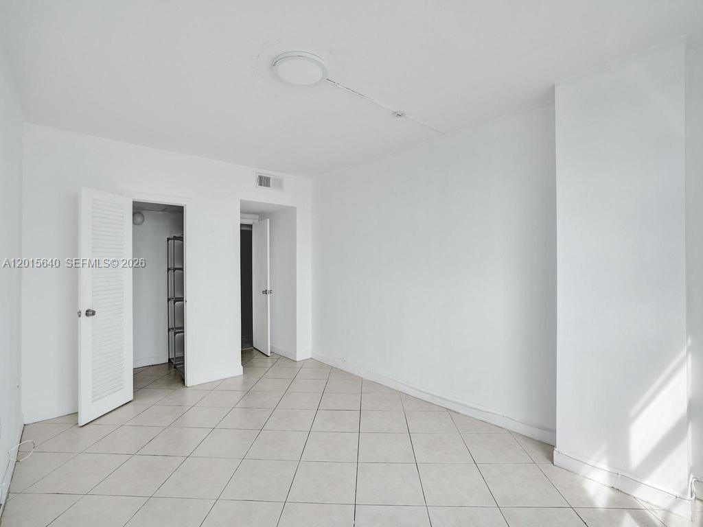 ARLEN HOUSE CONDO - Residential