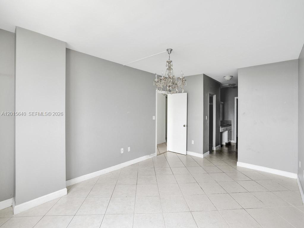ARLEN HOUSE CONDO - Residential