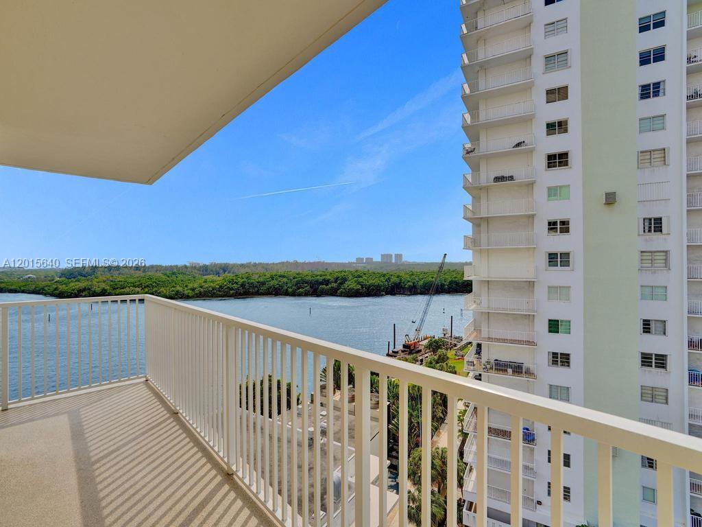 ARLEN HOUSE CONDO - Residential