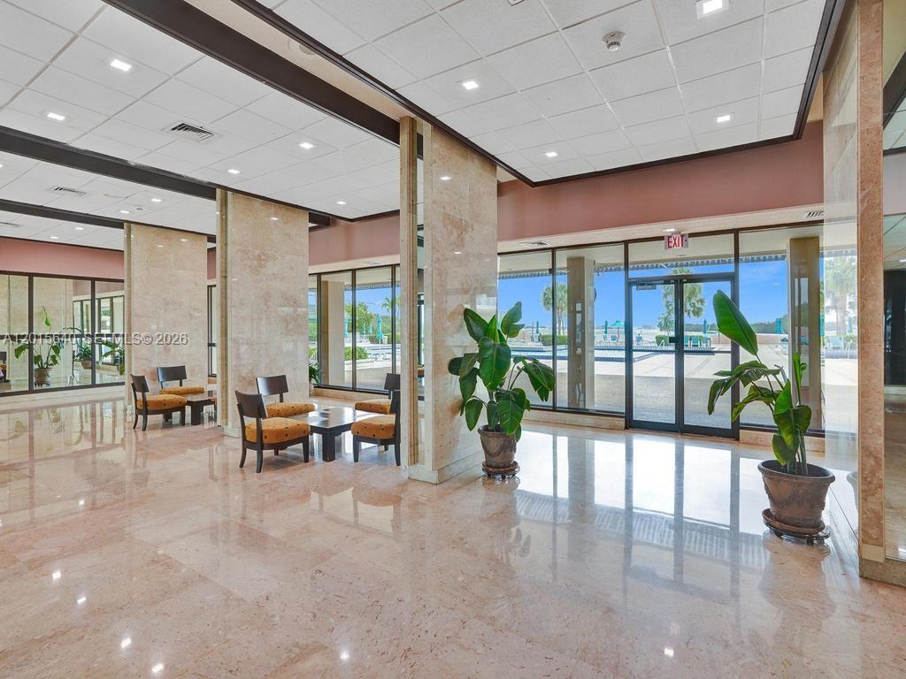 ARLEN HOUSE CONDO - Residential