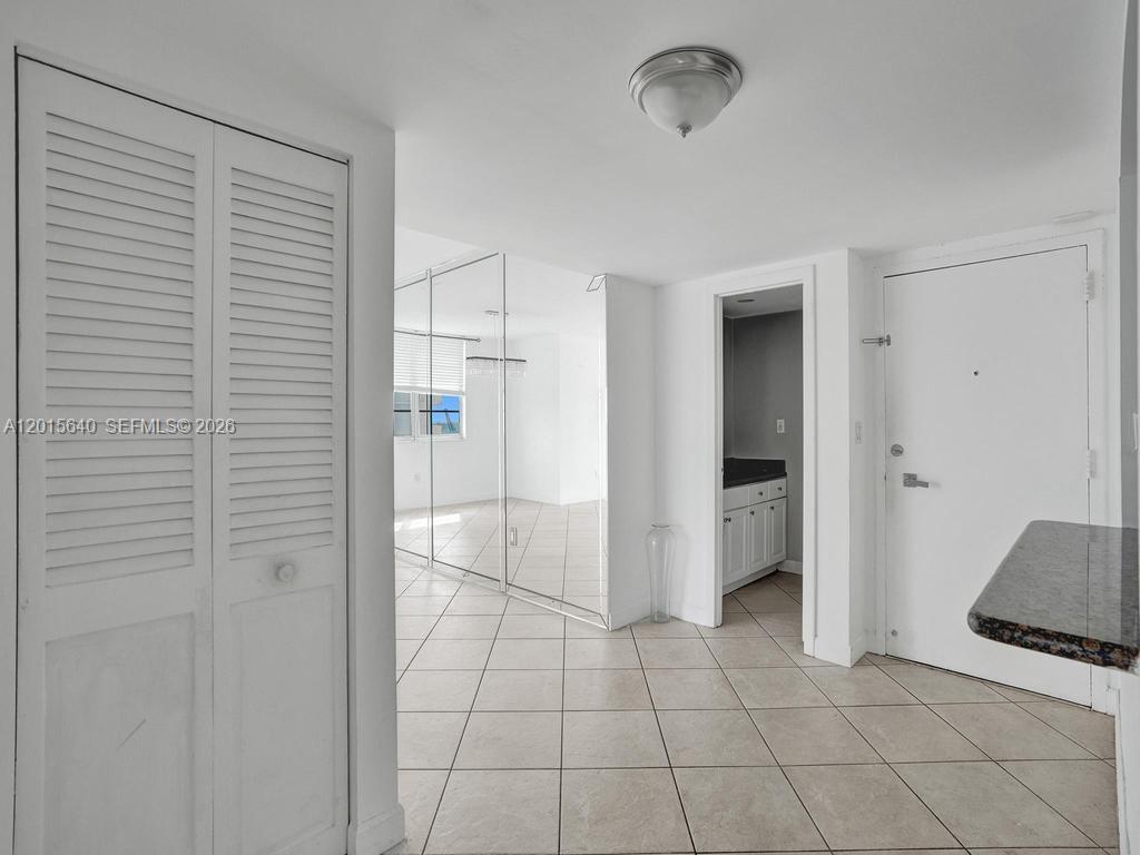 ARLEN HOUSE CONDO - Residential