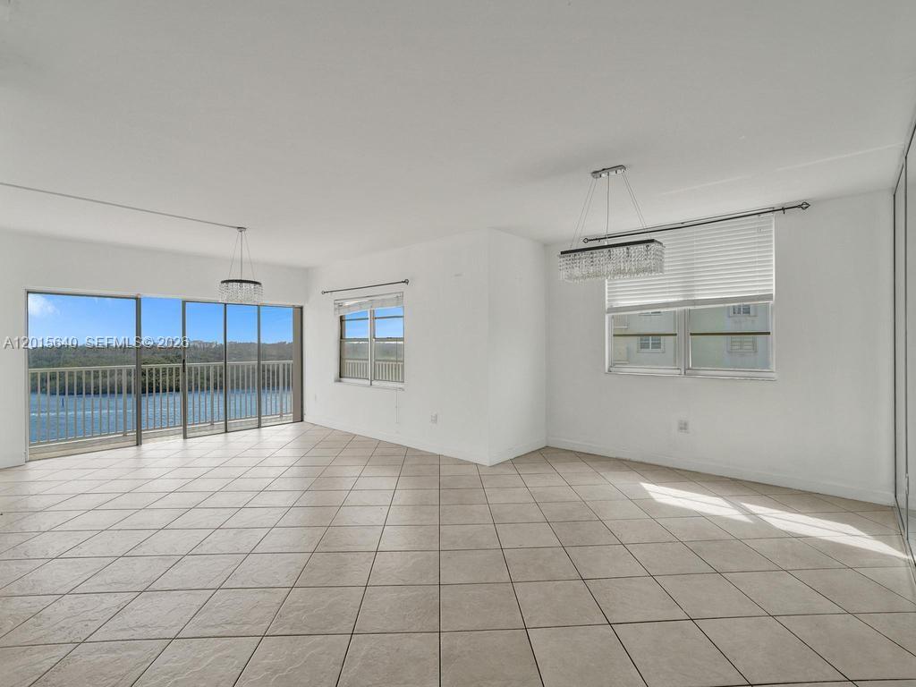 ARLEN HOUSE CONDO - Residential