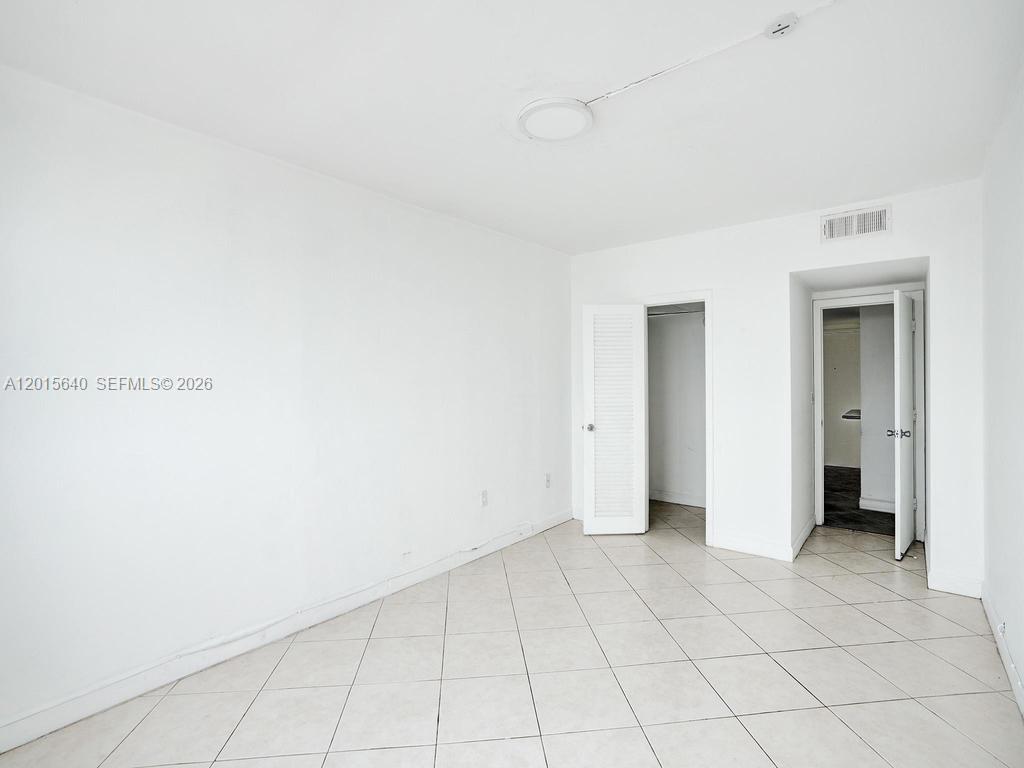 ARLEN HOUSE CONDO - Residential