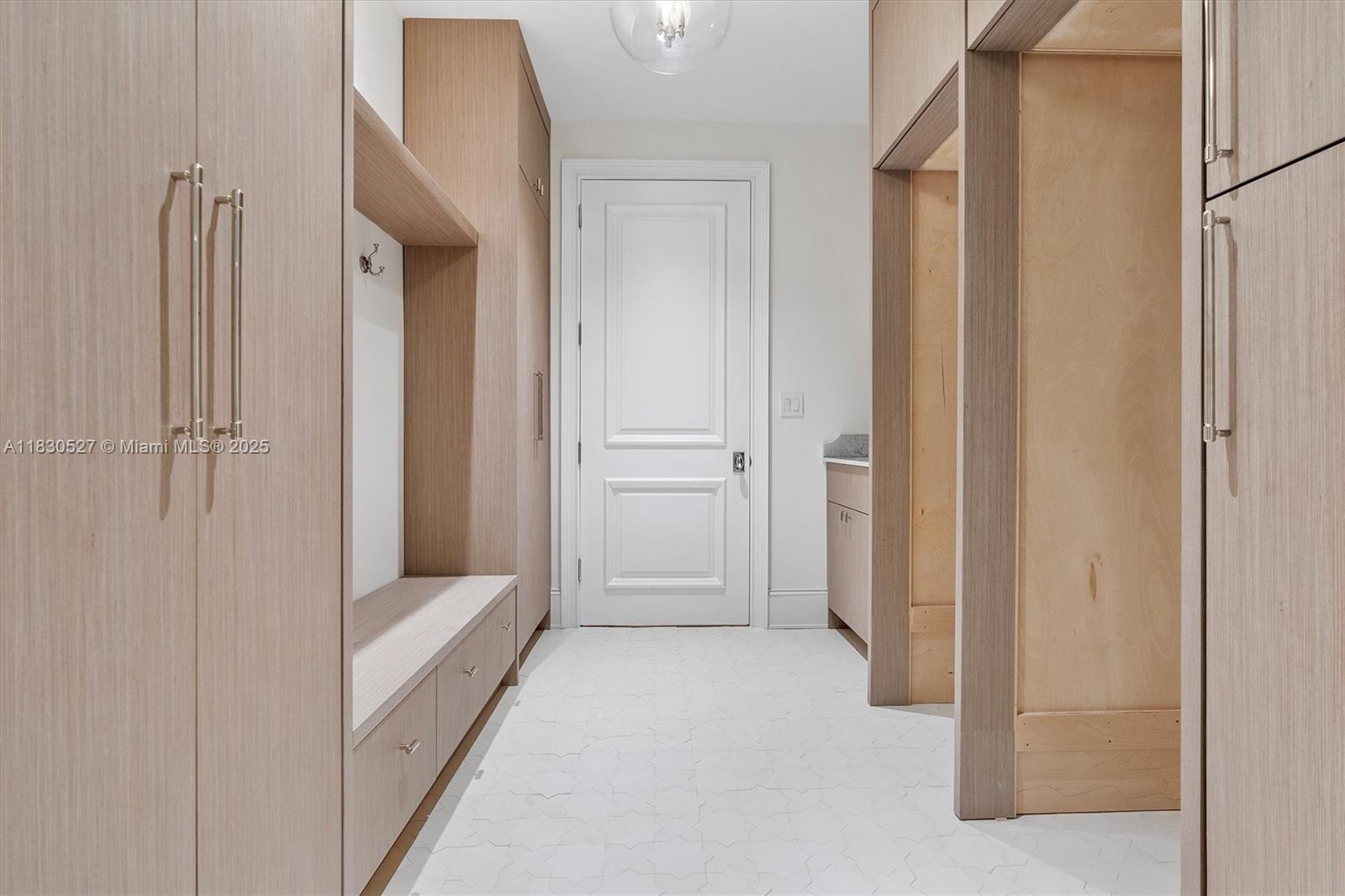 MIAMI SHORES SEC 1 AMD - Residential