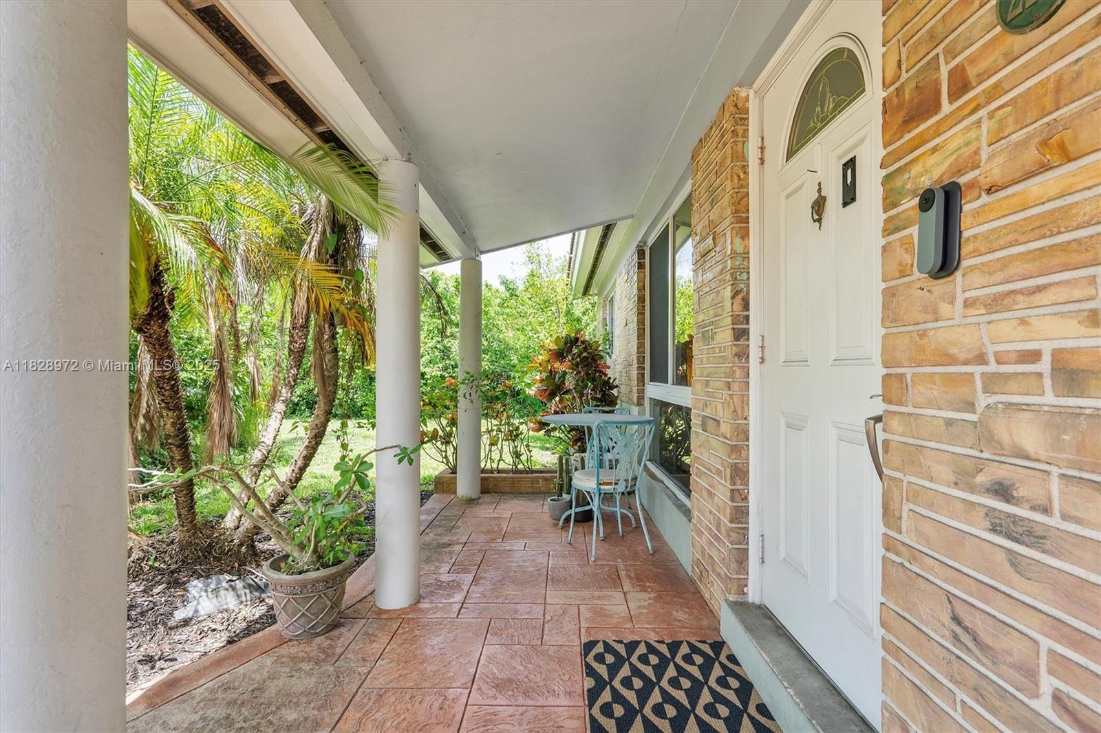 220 NW 35th Ct