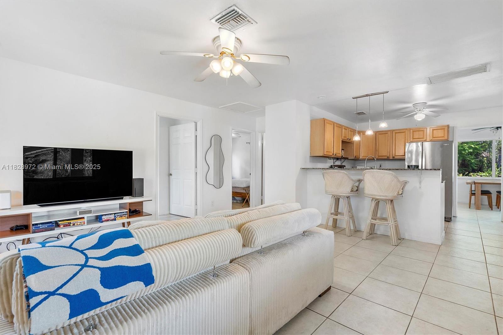 220 NW 35th Ct