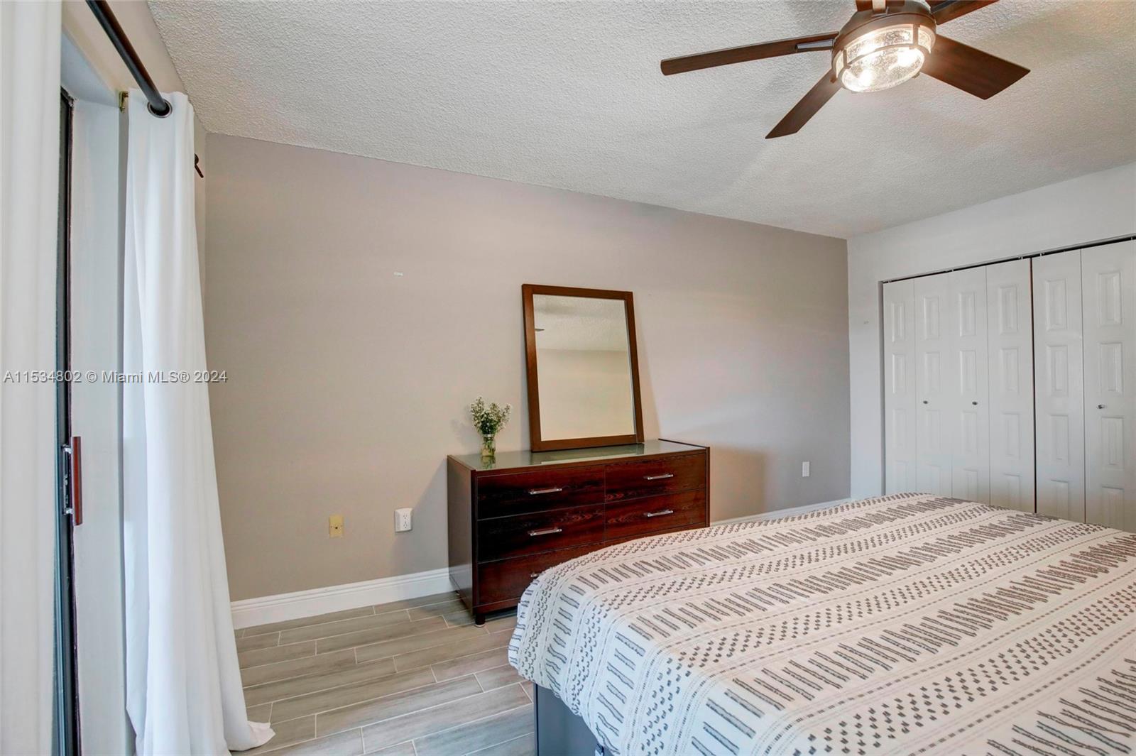 PLANTATION CLUB B CONDO - Residential