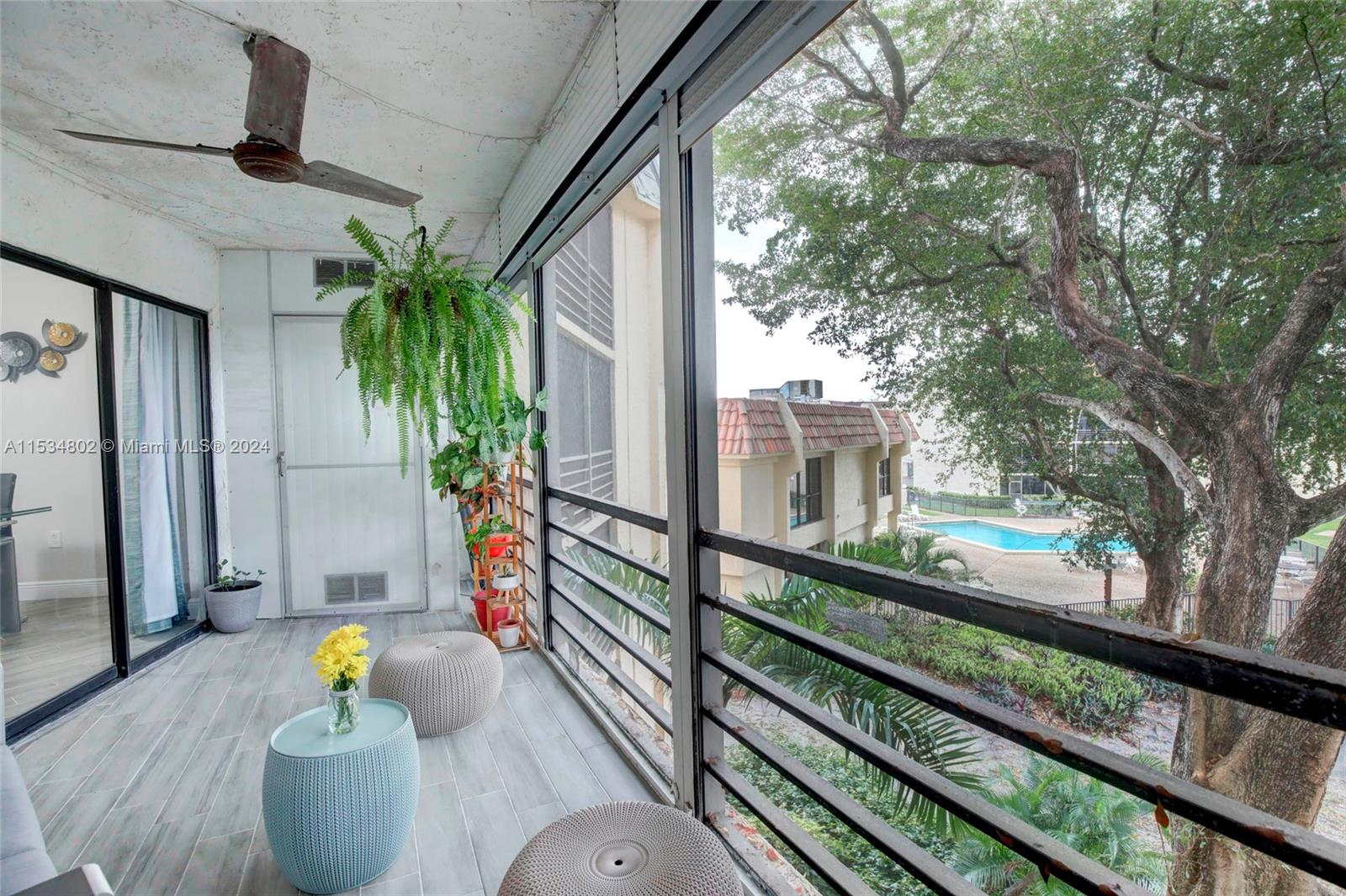 PLANTATION CLUB B CONDO - Residential