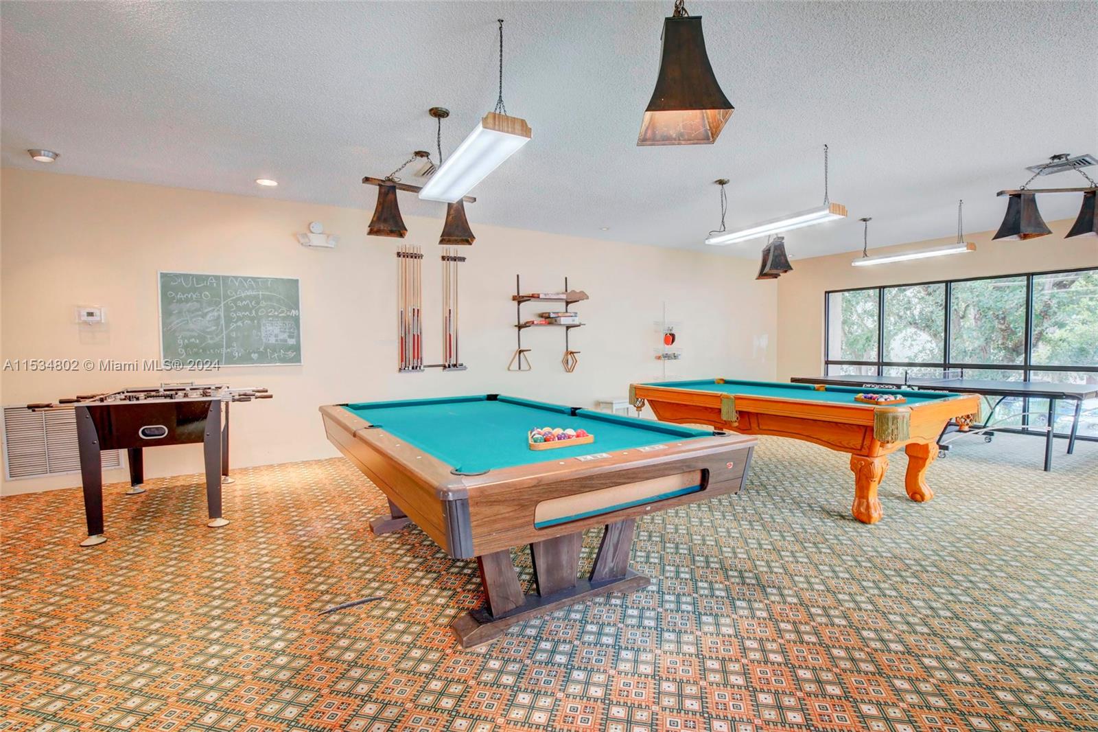 PLANTATION CLUB B CONDO - Residential