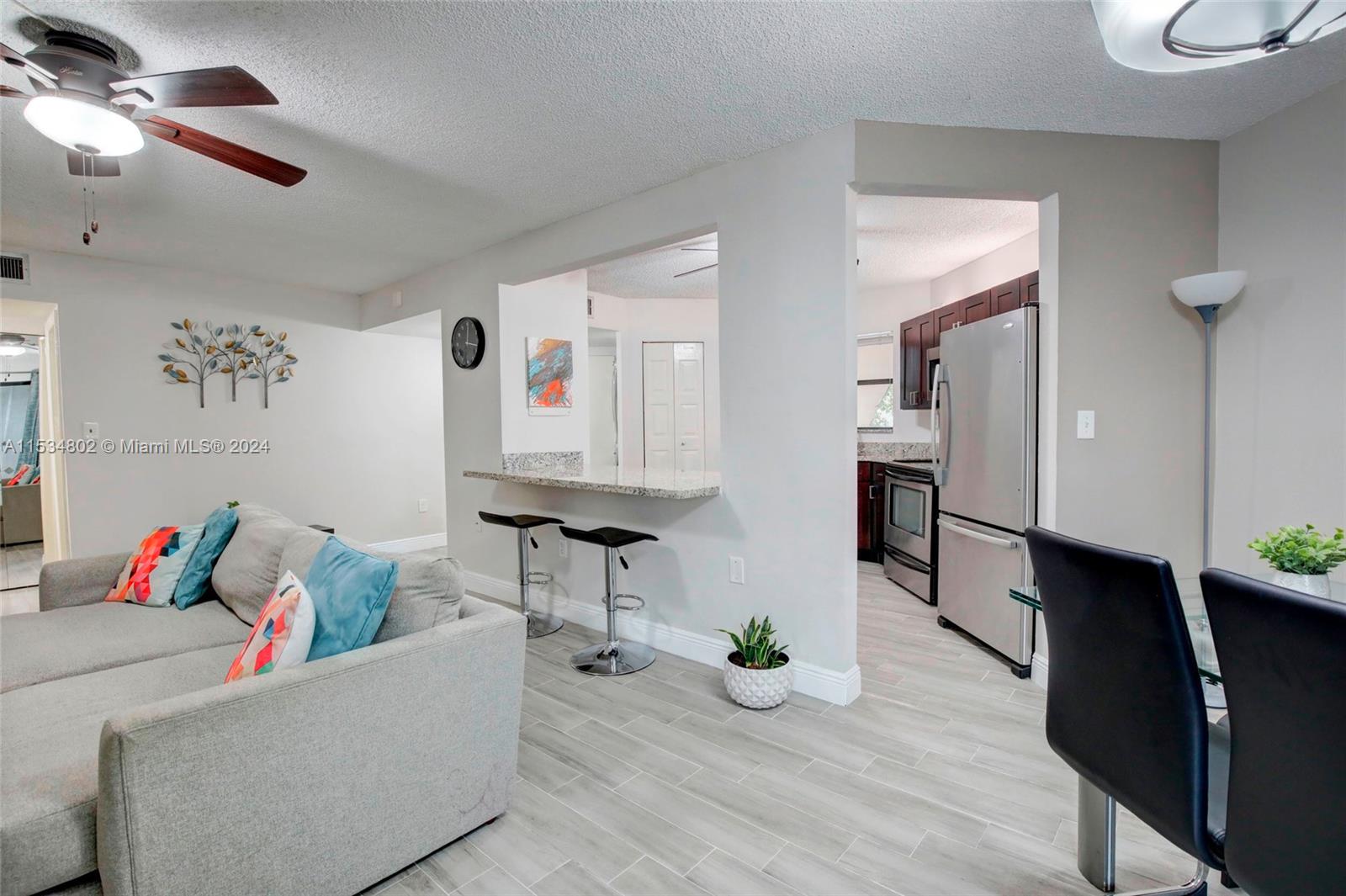 PLANTATION CLUB B CONDO - Residential