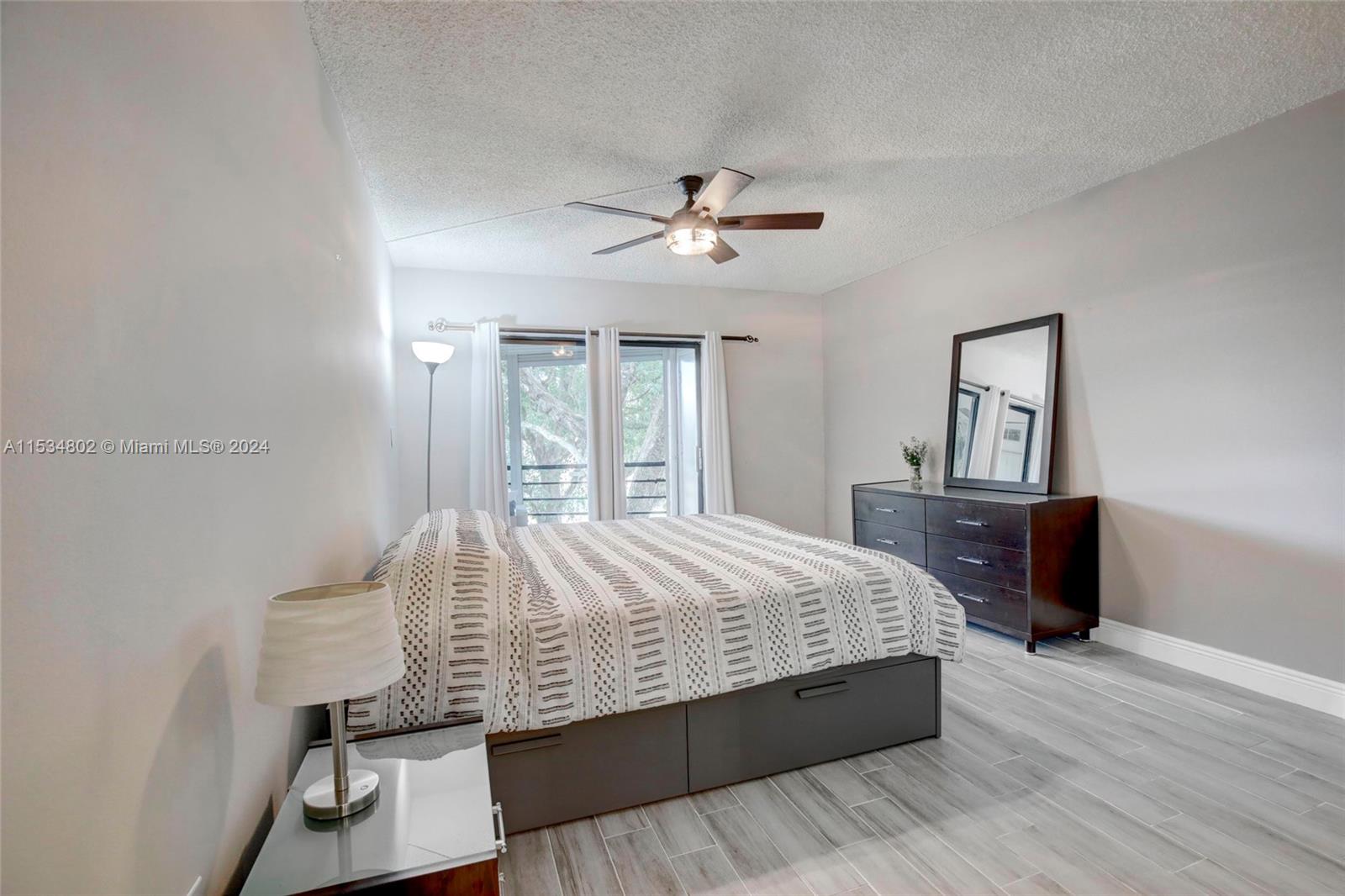 PLANTATION CLUB B CONDO - Residential