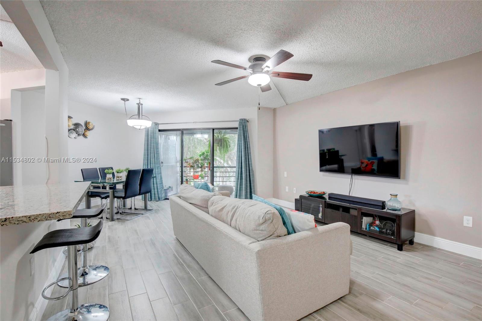 PLANTATION CLUB B CONDO - Residential