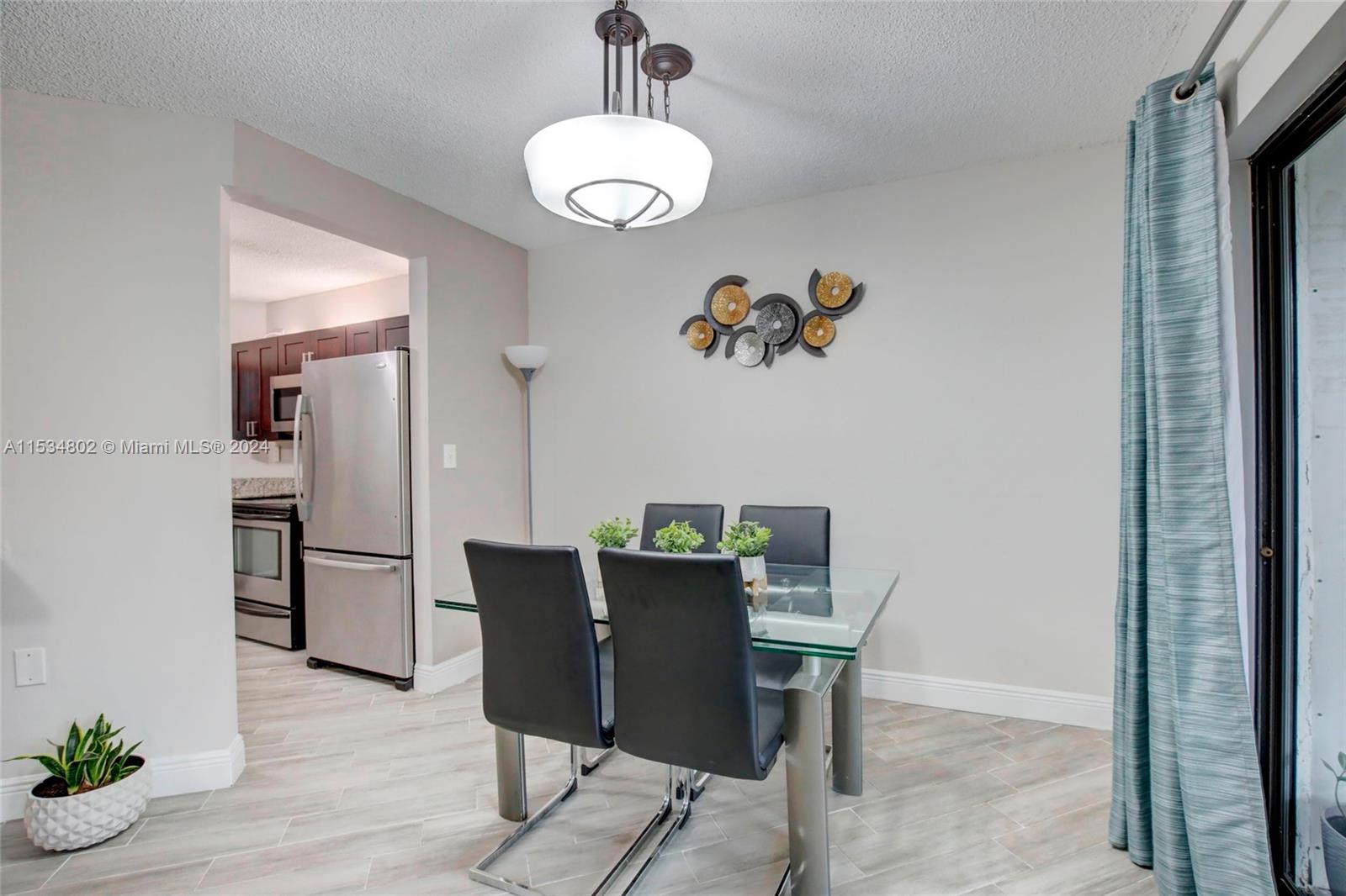 PLANTATION CLUB B CONDO - Residential