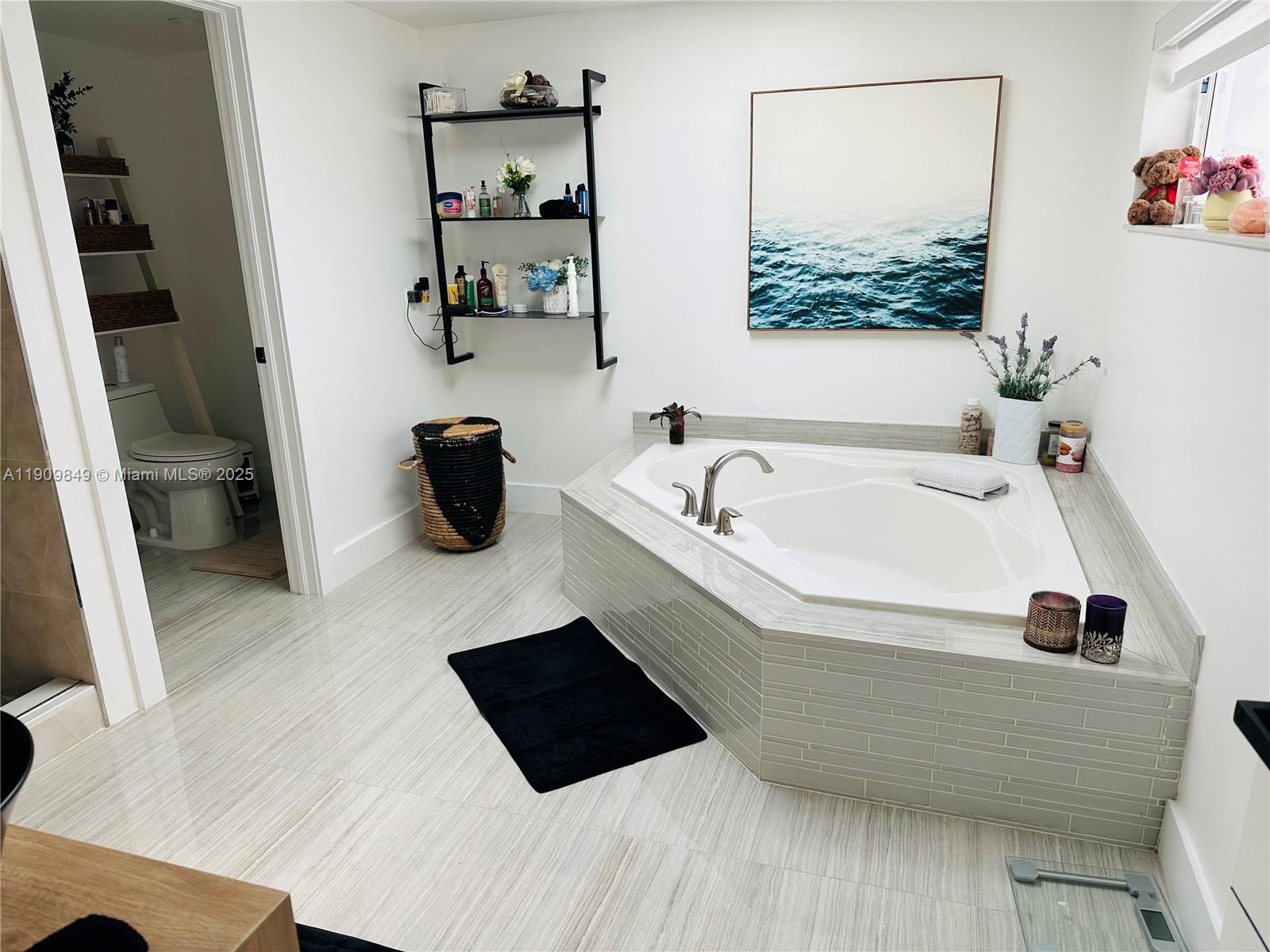 SKY LAKE - Residential