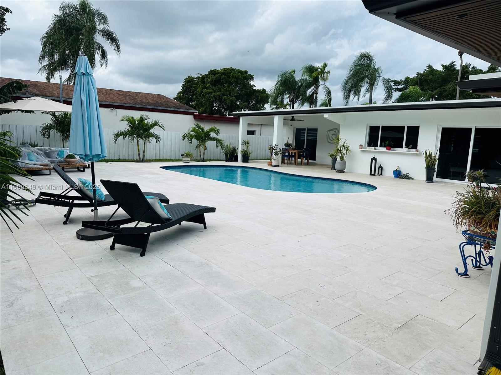 SKY LAKE - Residential