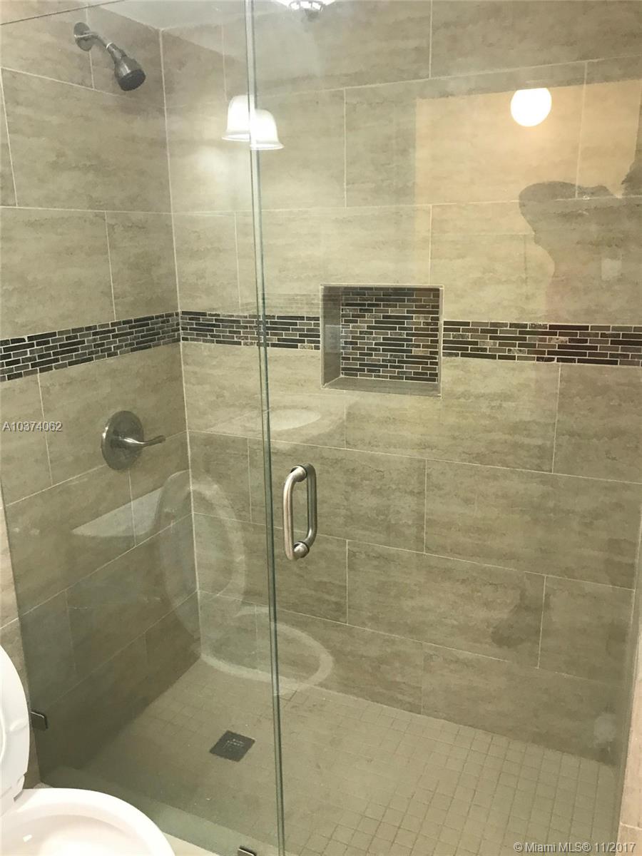 VILLAS DEL SOL CONDO - Residential Lease