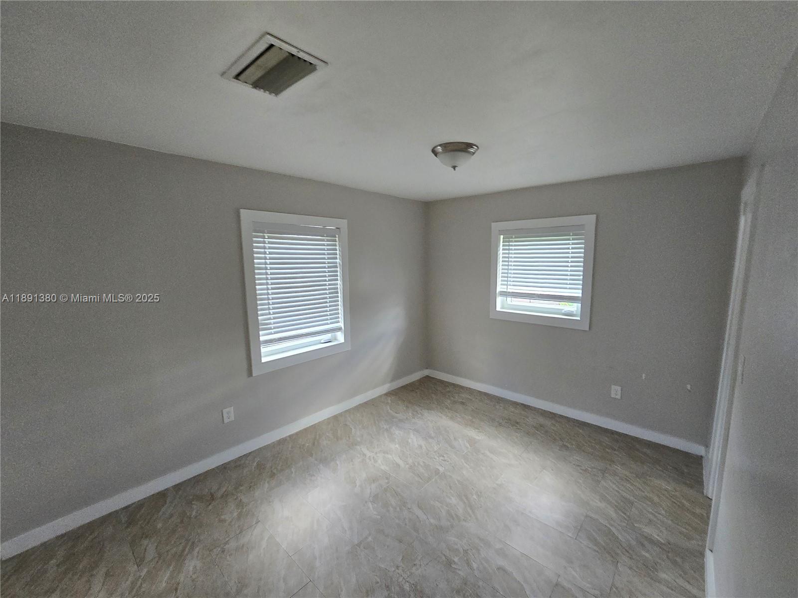 CUTLER RIDGE SEC 3 - Residential