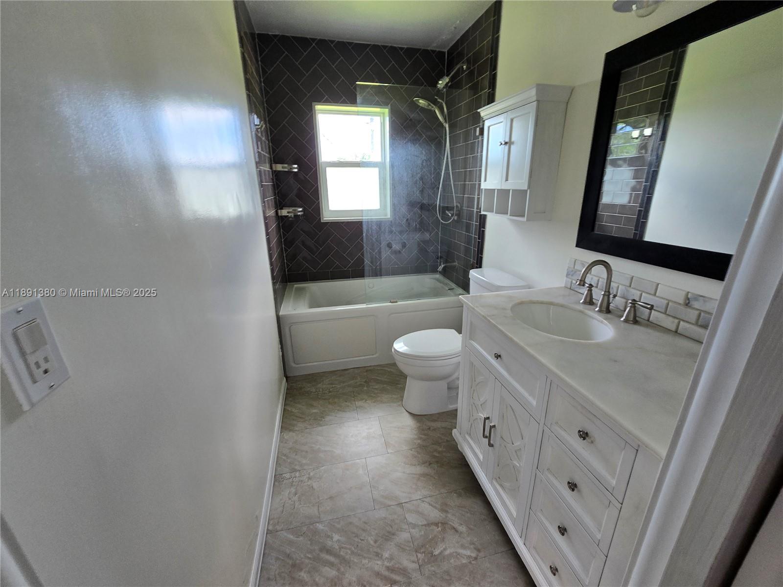 CUTLER RIDGE SEC 3 - Residential