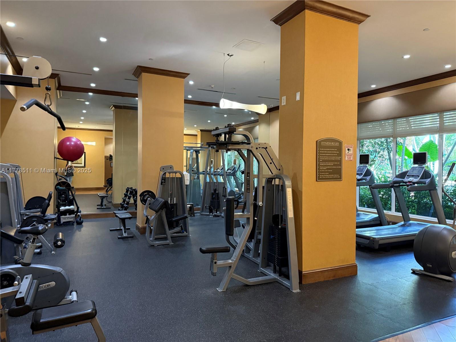 VERANDA CONDO - Residential