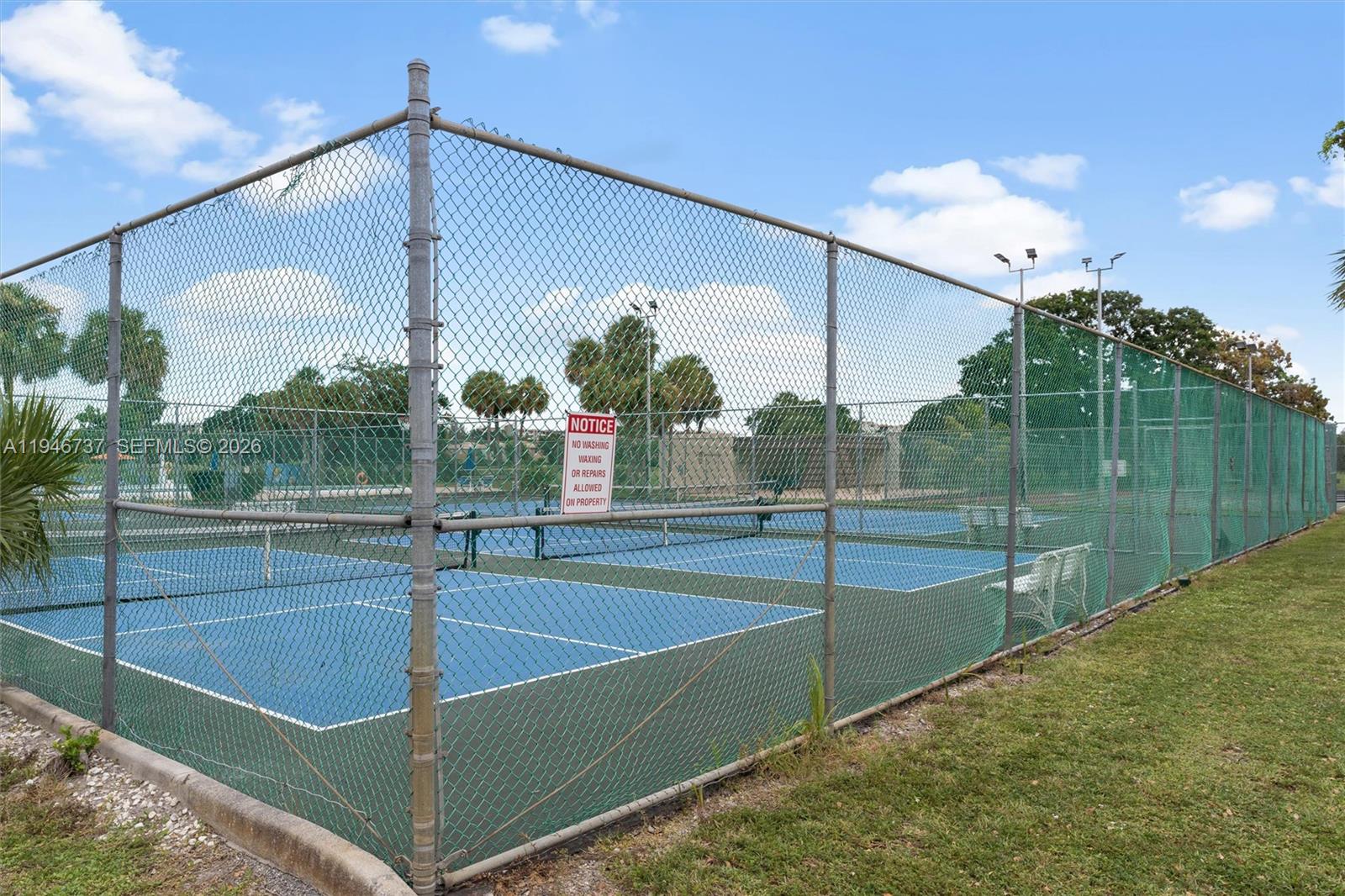 CONDOMINIUM 6 OF ENVIRON - Residential