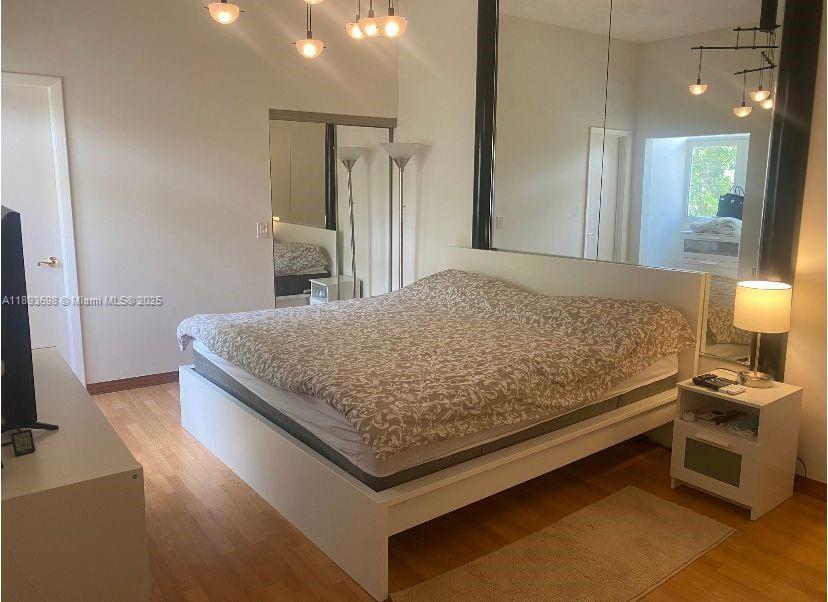 MARINER VILLAGE TH CONDO - Residential Lease