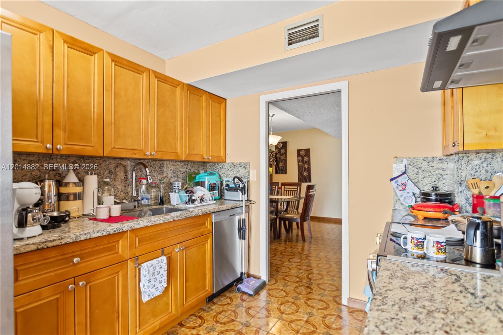 COLONNADE BAY CONDO - Residential