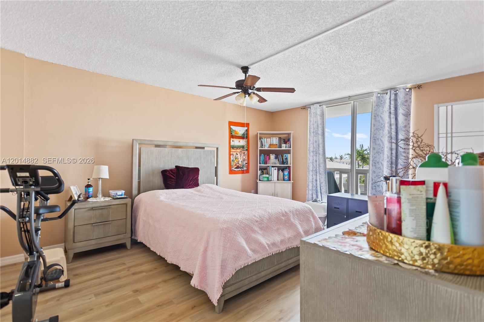 COLONNADE BAY CONDO - Residential
