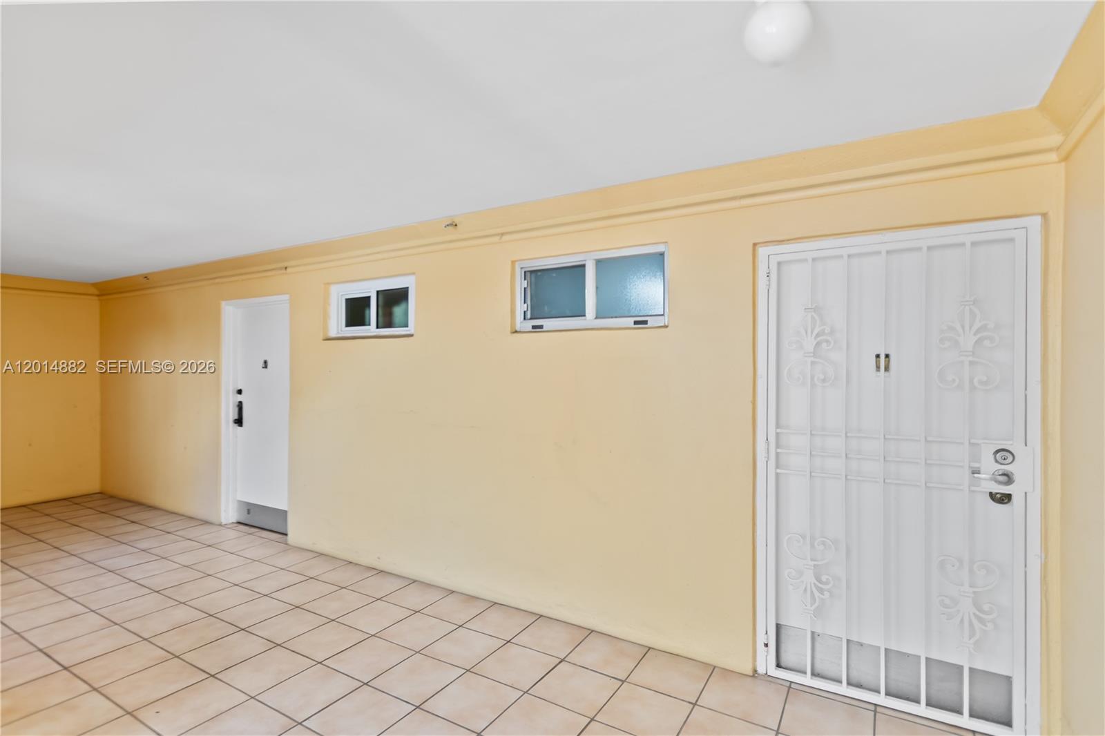 COLONNADE BAY CONDO - Residential