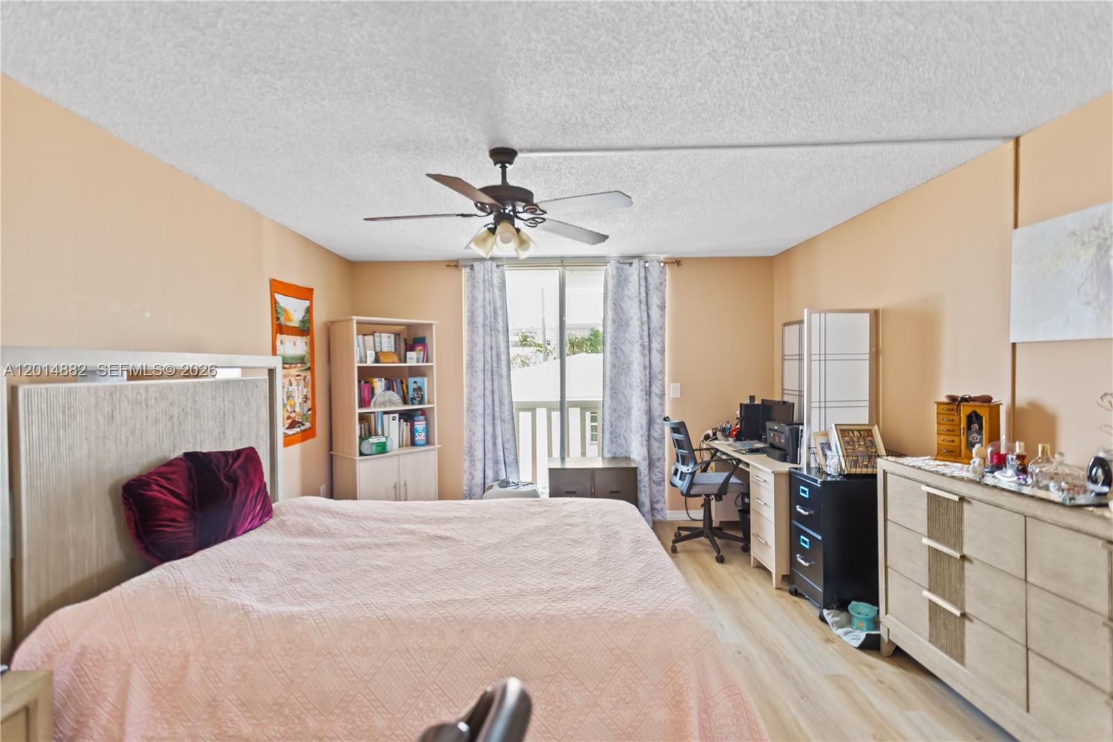 COLONNADE BAY CONDO - Residential