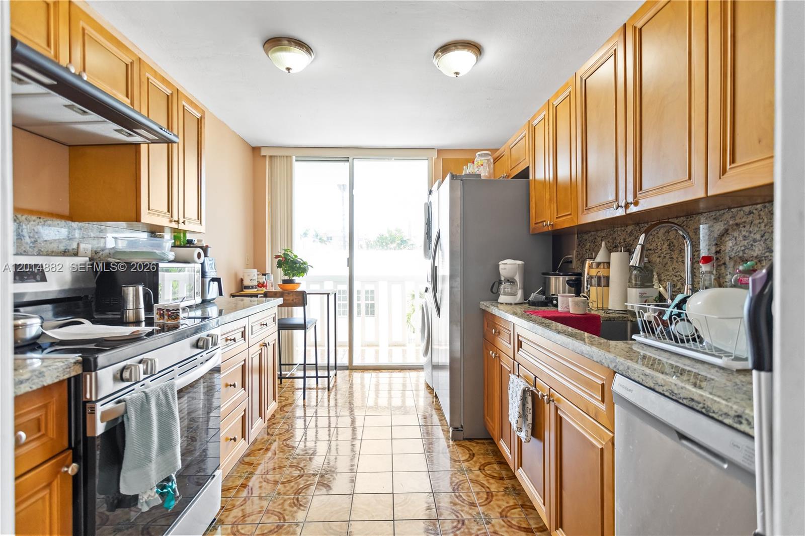COLONNADE BAY CONDO - Residential