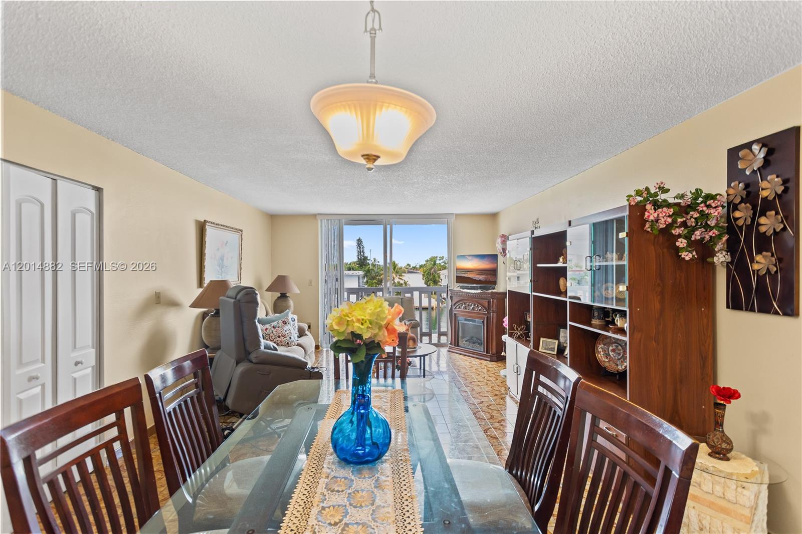 COLONNADE BAY CONDO - Residential