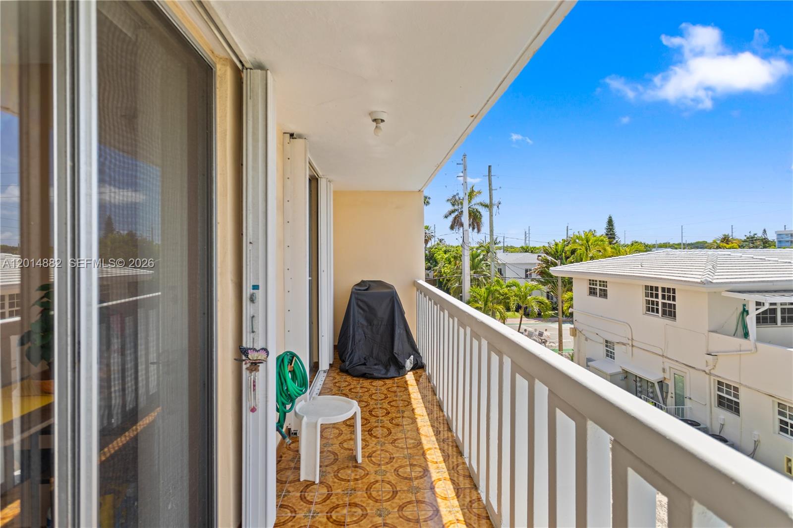 COLONNADE BAY CONDO - Residential