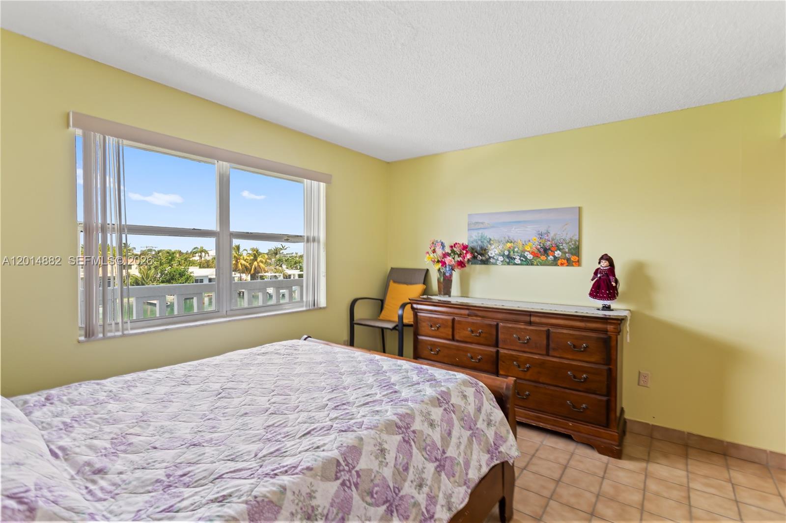COLONNADE BAY CONDO - Residential