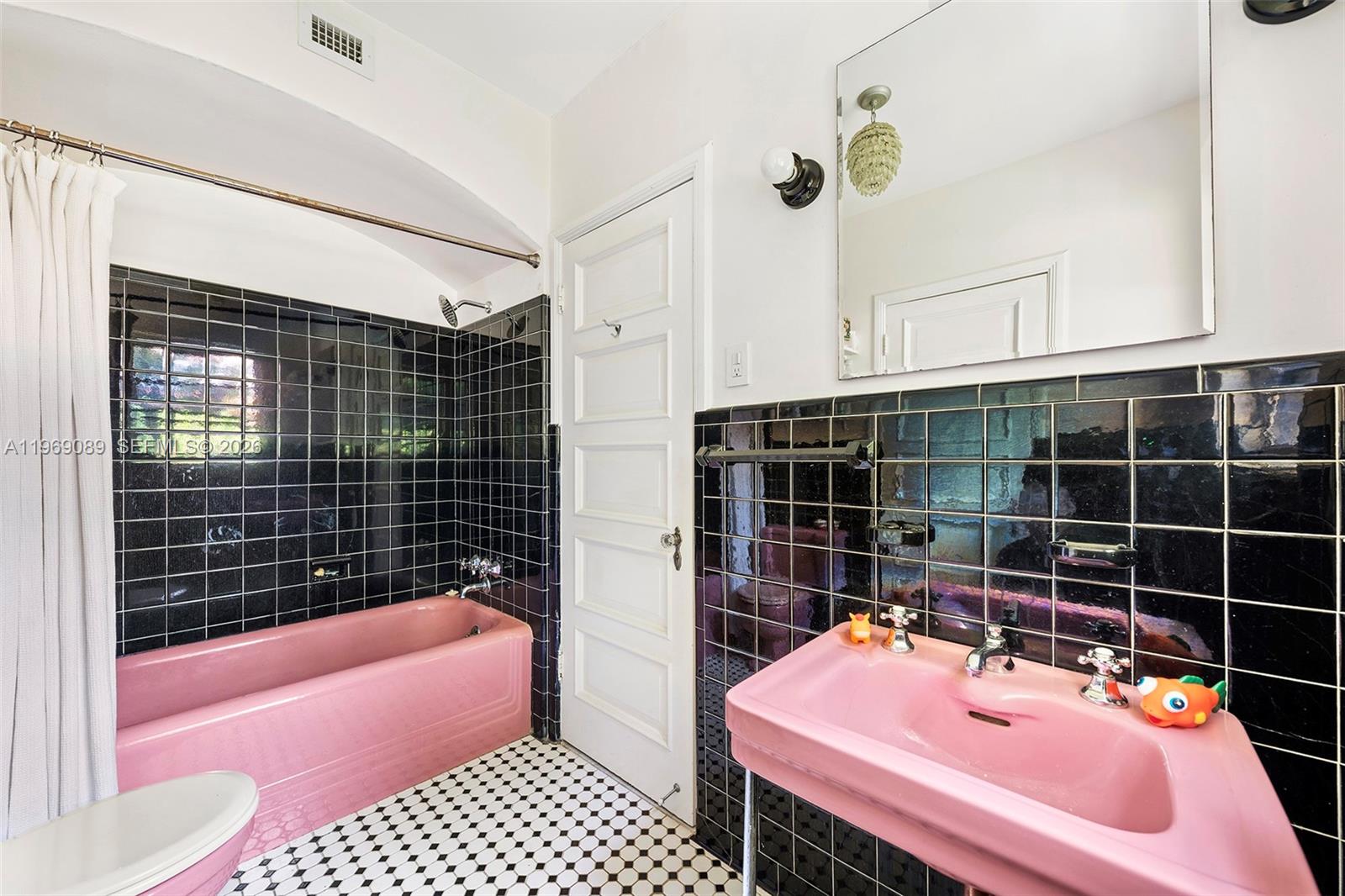 BAYSHORE UNIT NO 2 - Residential