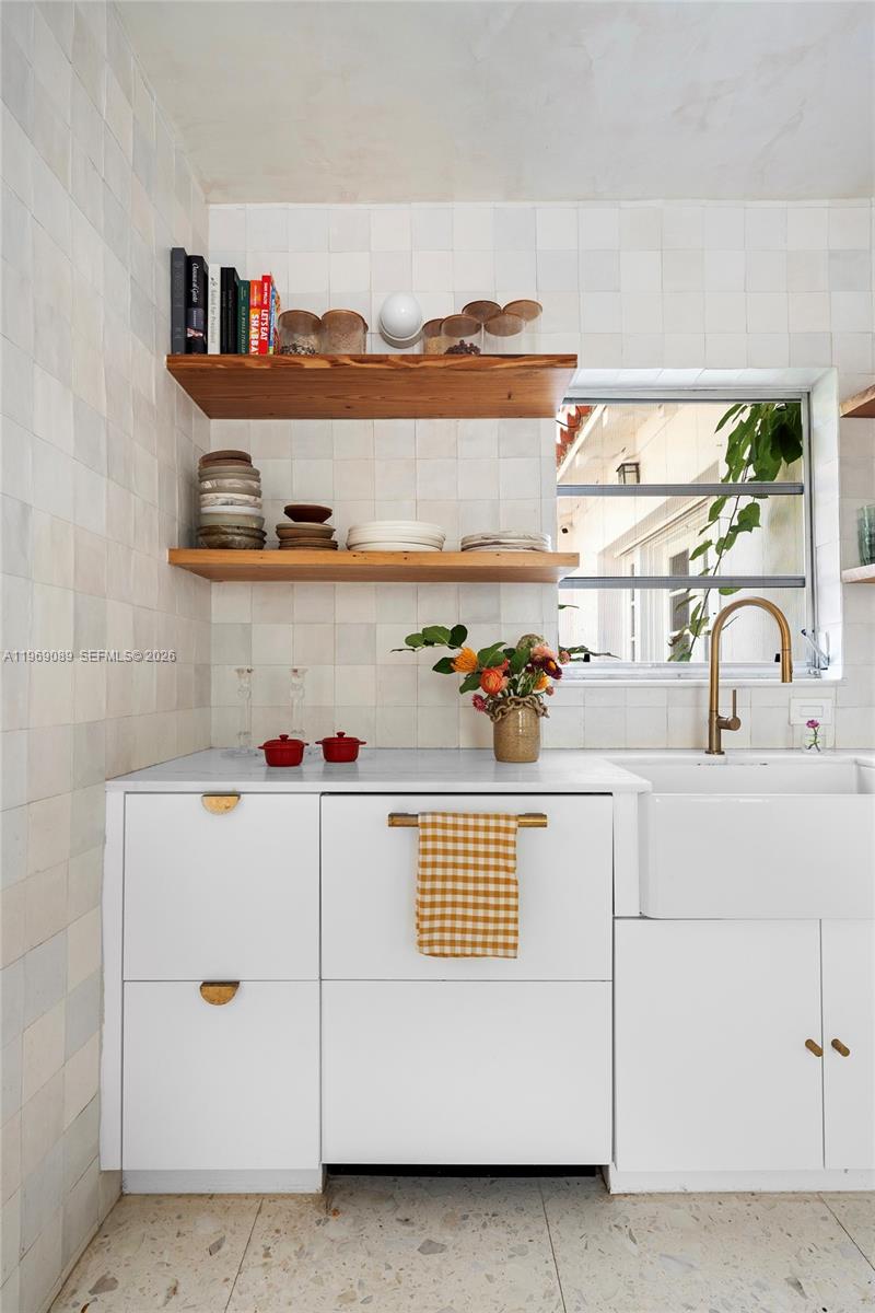 BAYSHORE UNIT NO 2 - Residential