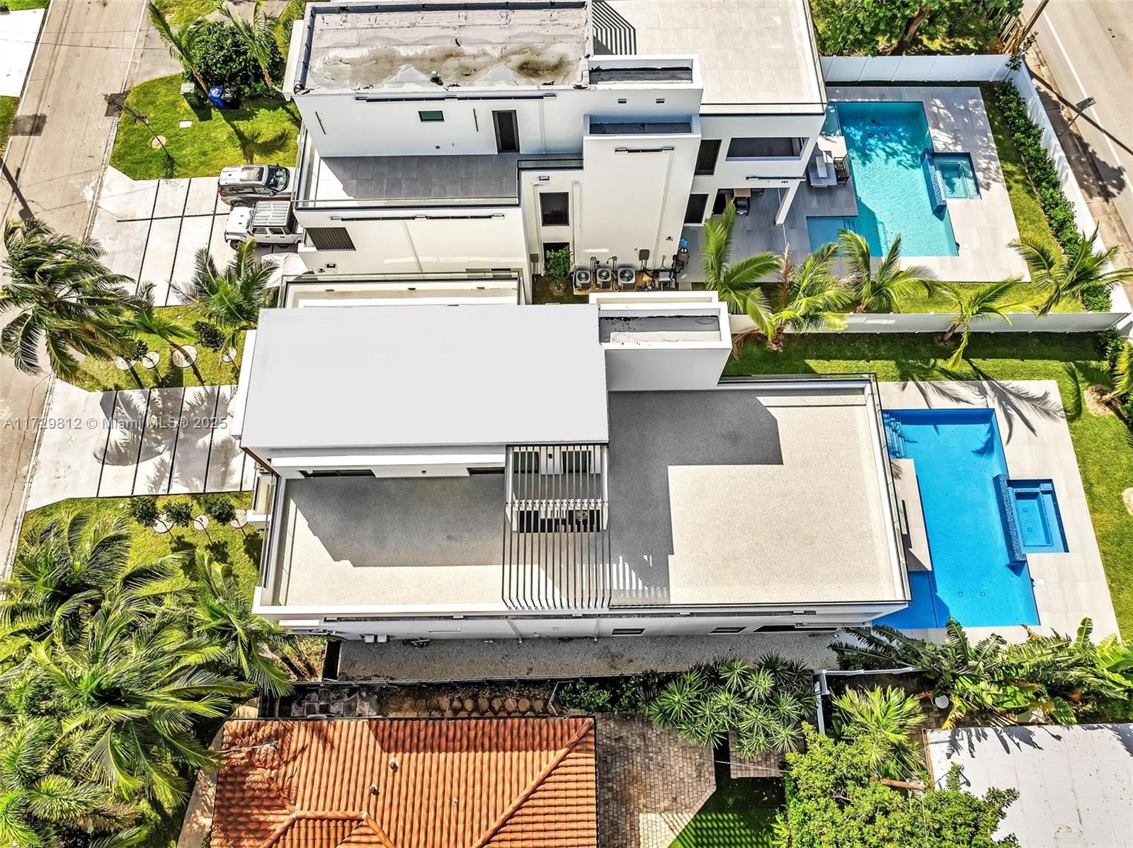 LAUDERDALE BEACH - Residential