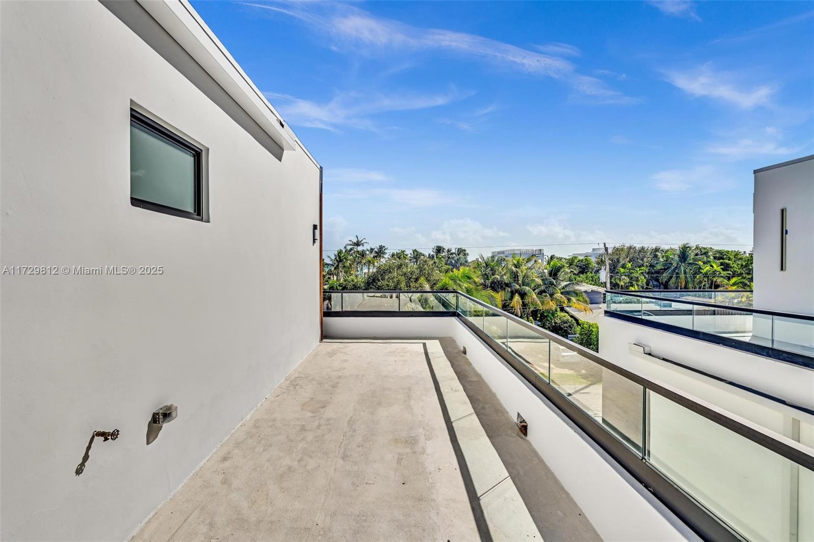 LAUDERDALE BEACH - Residential