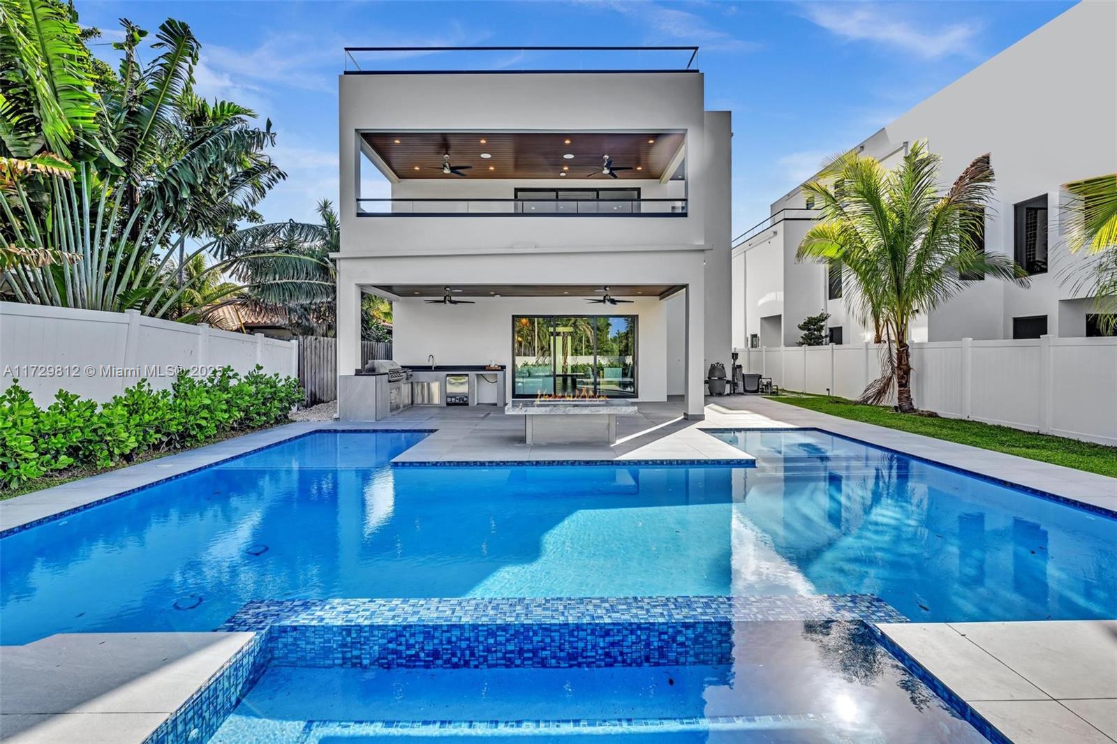 LAUDERDALE BEACH - Residential