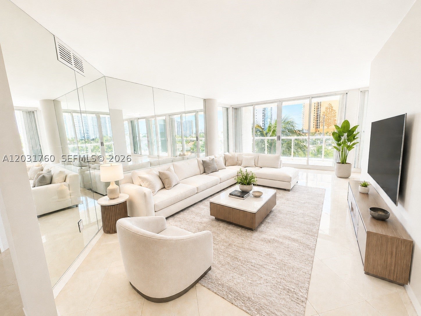 16400 Collins Ave .0542
