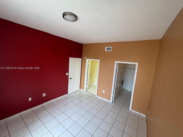 ROYAL PALMS CONDO - Residential