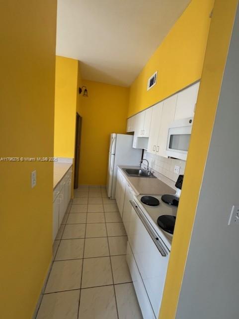 ROYAL PALMS CONDO - Residential