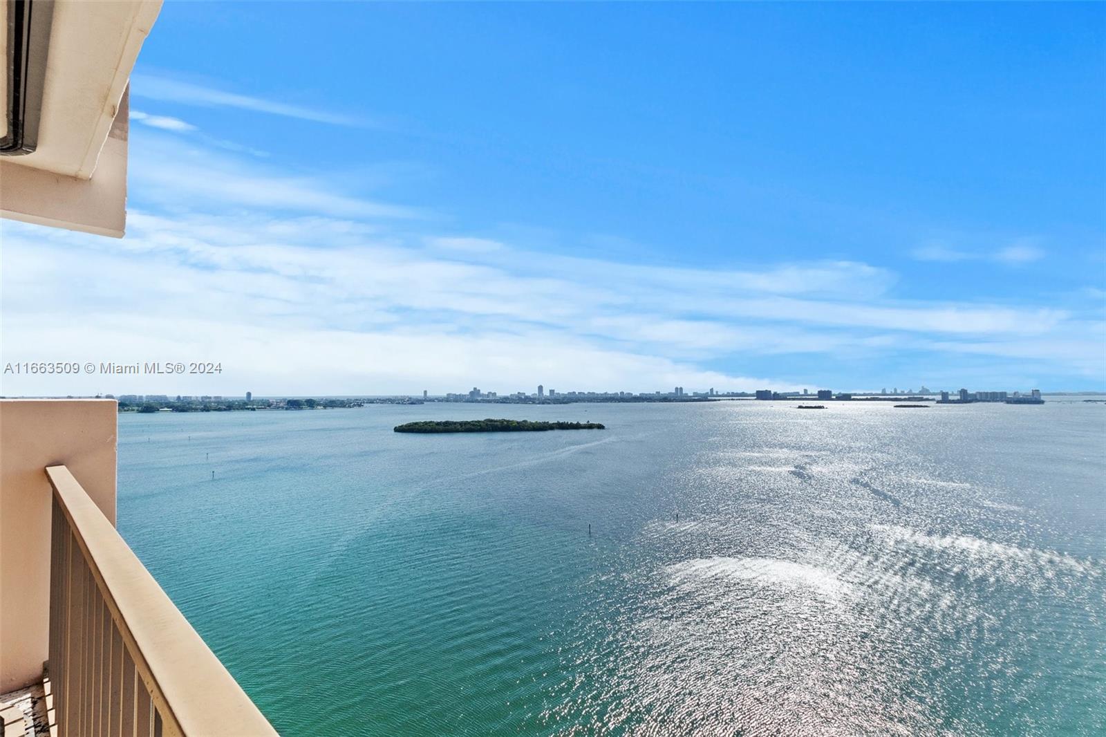 1800 Ne 114th St 2204, Miami, Broward County, Florida - 1 Bedrooms  
3 Bathrooms - 