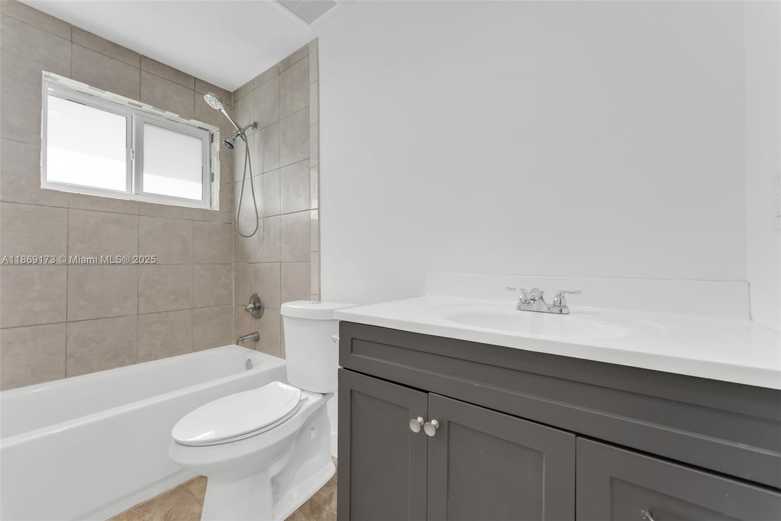 BROADVIEW PARK - Residential Lease