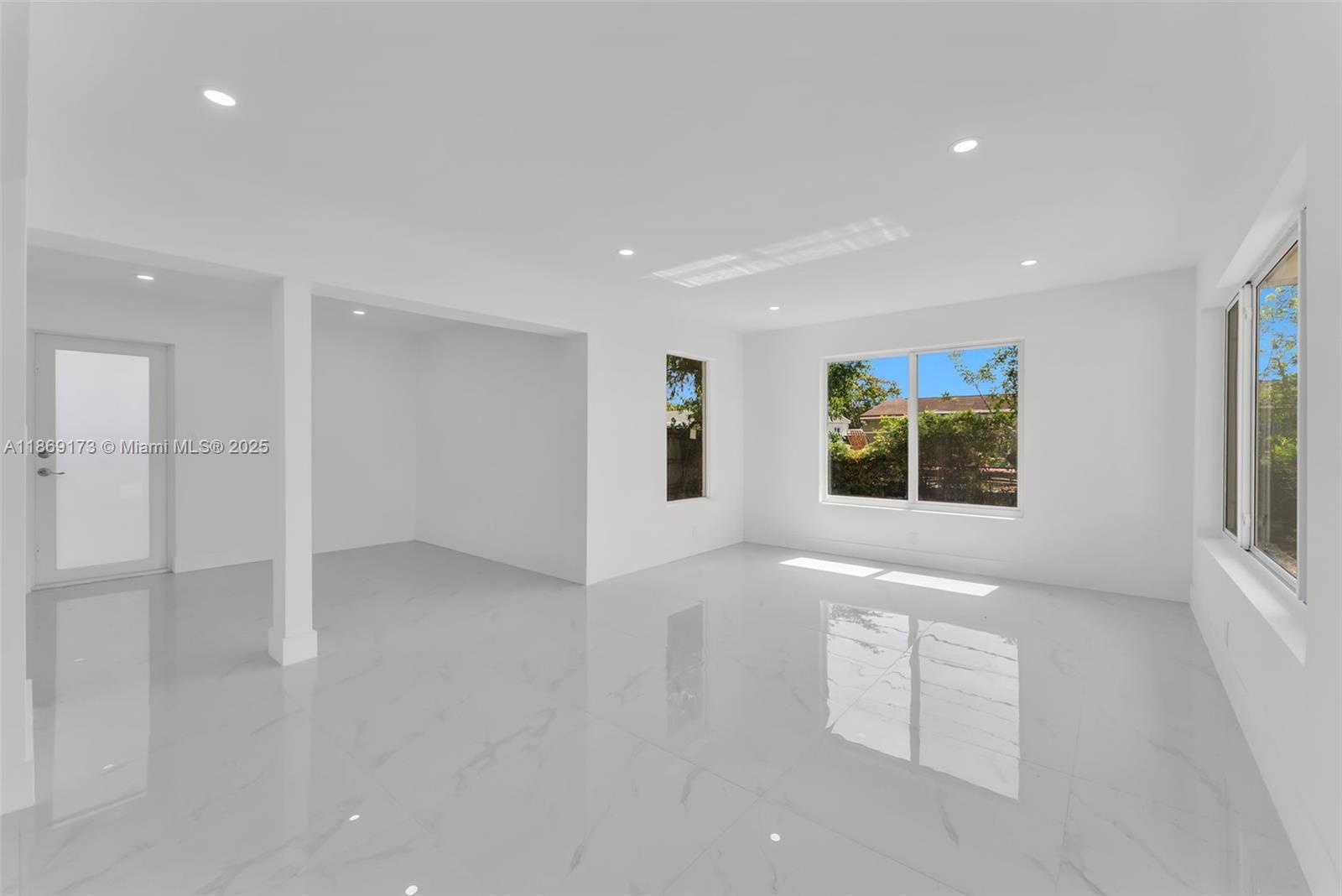 BROADVIEW PARK - Residential Lease