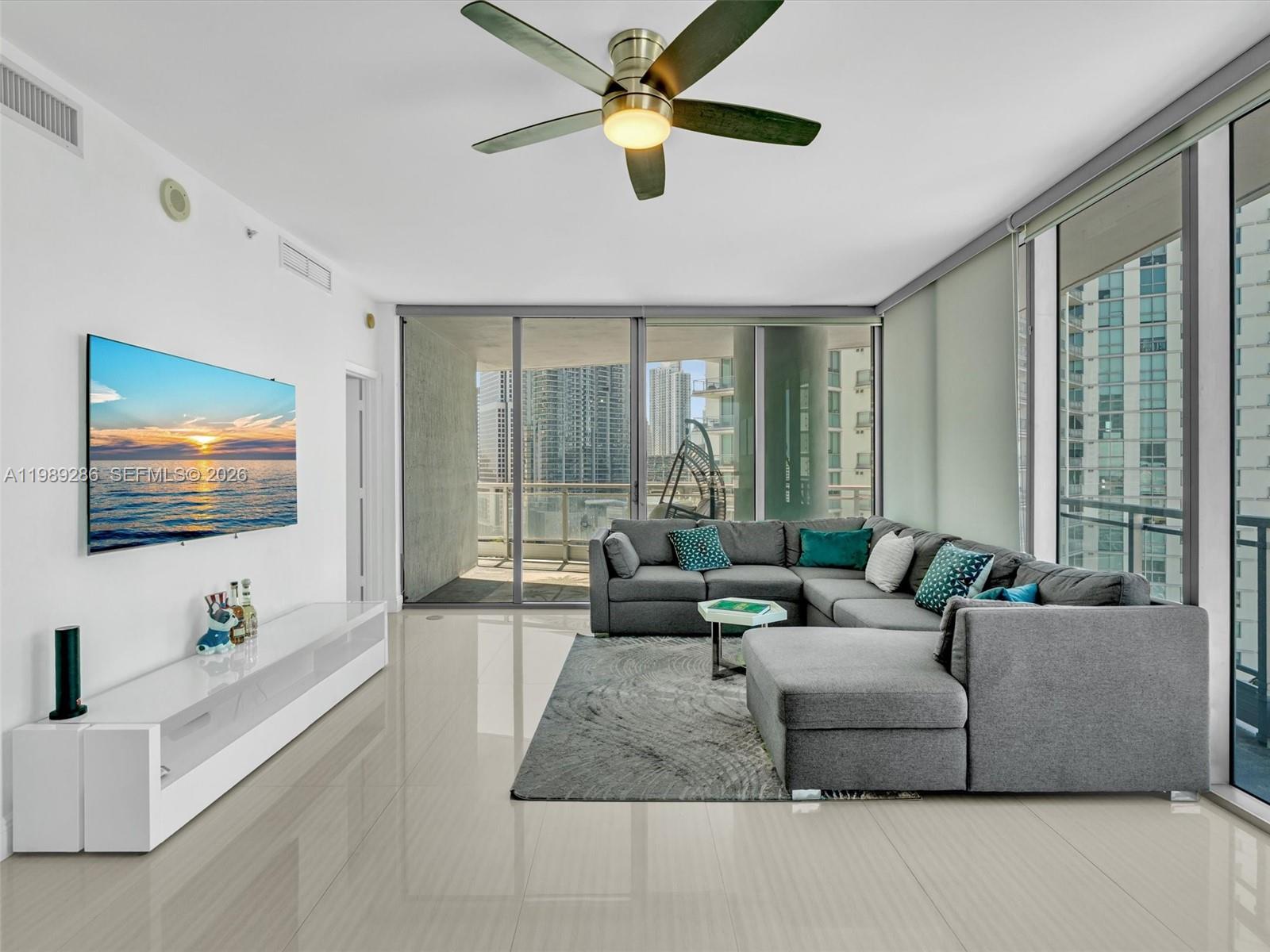 IVY CONDO - Residential