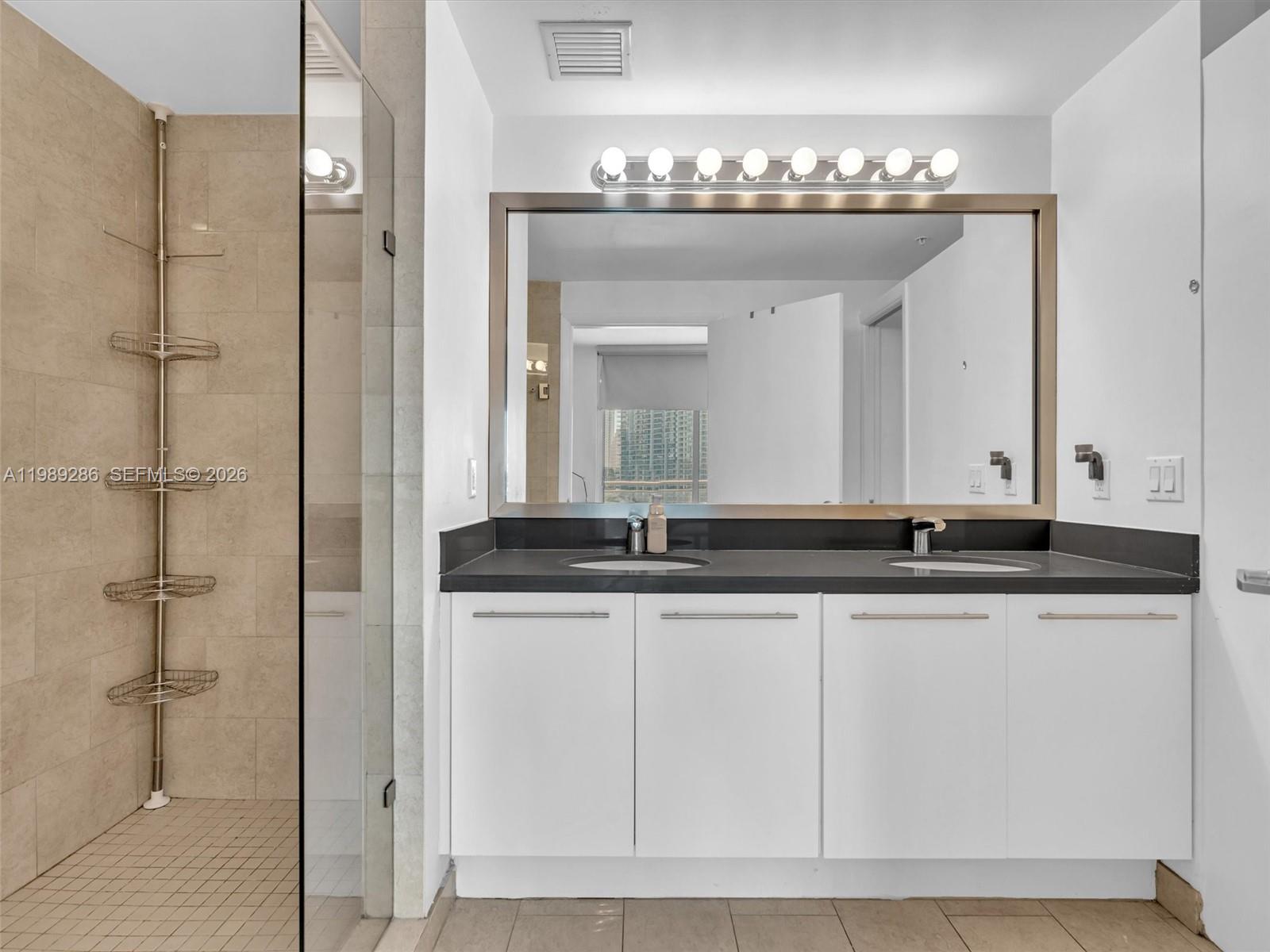 IVY CONDO - Residential