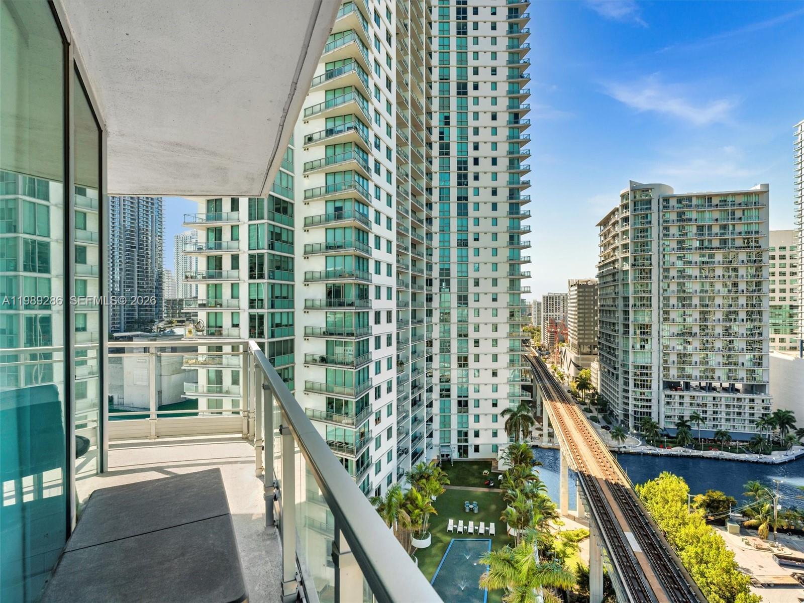 IVY CONDO - Residential