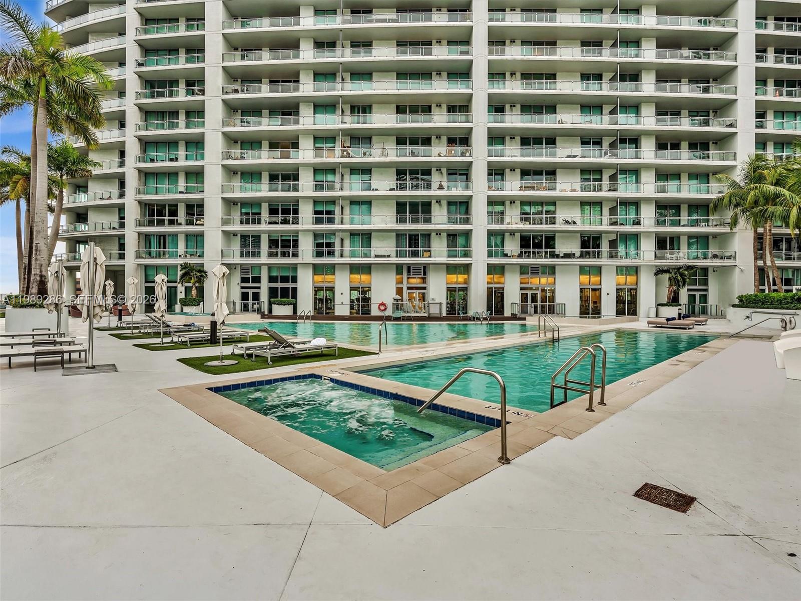 IVY CONDO - Residential