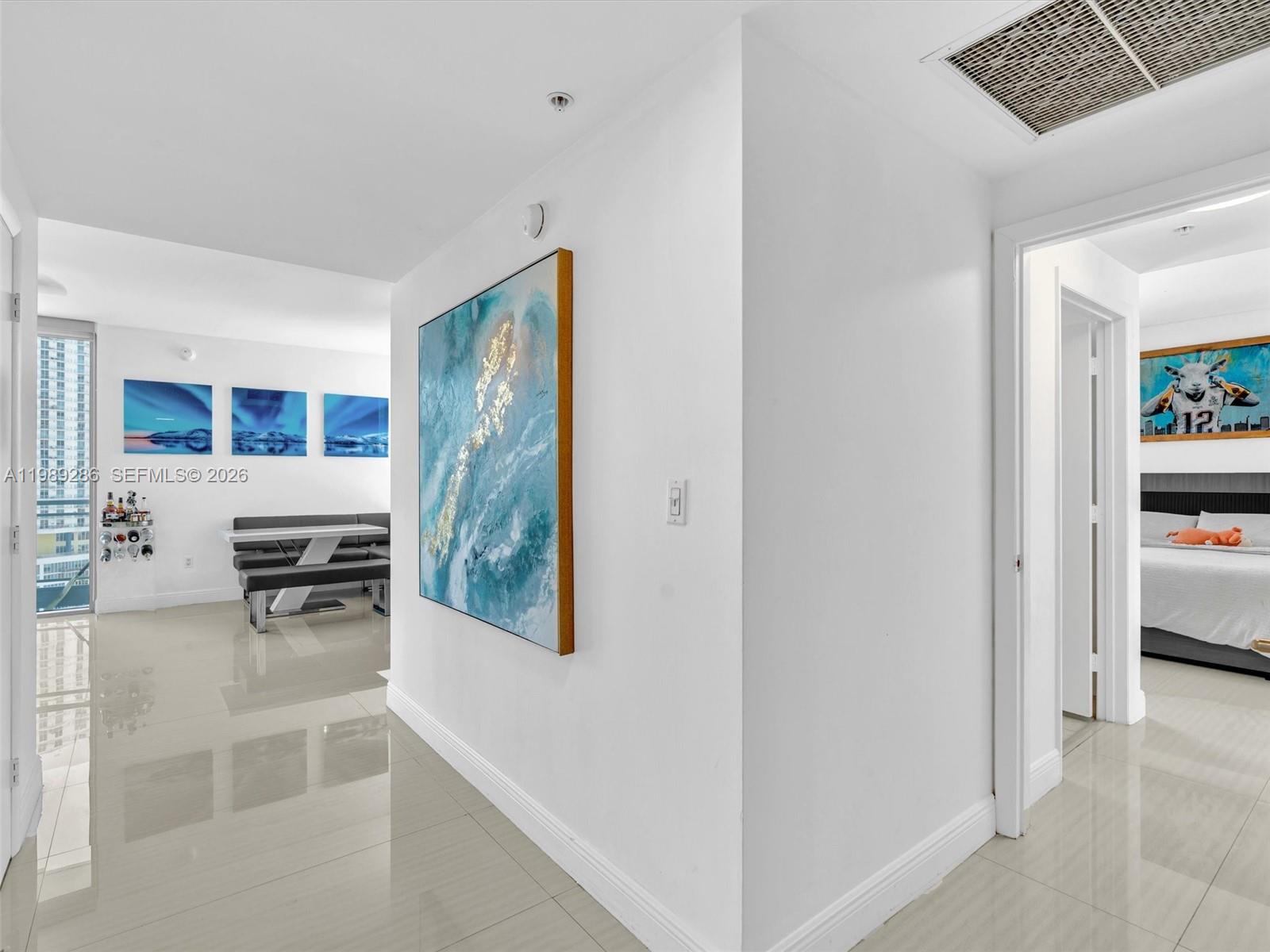 IVY CONDO - Residential